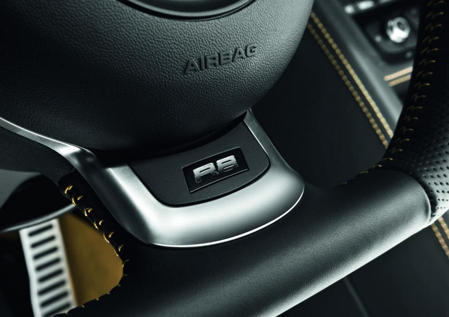 Детали интерьера Audi R8 Spyder 5.2 FSI Quattro 2010 года  (WW) (фото 13 из 79)